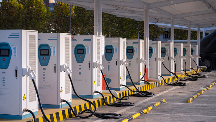 盘前机会前瞻|国家发改委等部门重磅发布！充电设施将加速改造，这几家公司值得关注（附概念股）