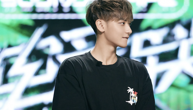 黄子韬公司50万元股权被冻结，此前已成被执行人