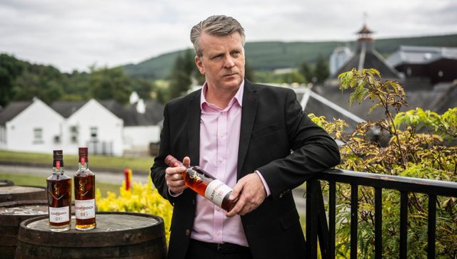 格兰菲迪发布XS双雪莉桶系列威士忌，将于中国市场进行全球首发 | 发现新酿