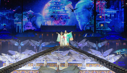 陜西旅游，能不能再?gòu)?fù)制《長(zhǎng)恨歌》？