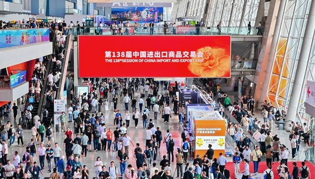 At China's top trade fair, service robots emerge as a new export signal