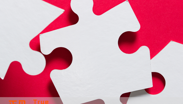 阿里的“托盘”与美团的“钻头”：百亿战略逻辑对决