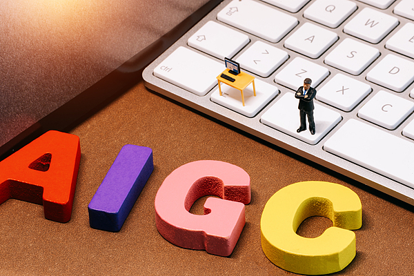 AIGC带来诸多广告营销乱象，抖音探索新治理举措