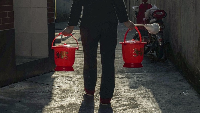 拎马桶,旧改,城市更新,漕溪三村,徐汇区房管局,黄浦区