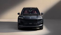 在汽车圈，人人都想平替库里南，多少中产会买单？