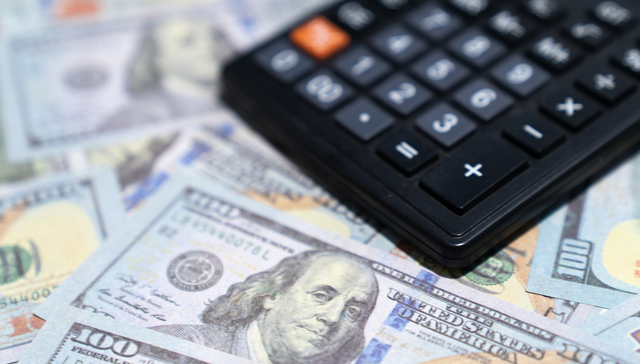 美参院通过终止特朗普全面关税决议，下周三最高法议程更值得关注