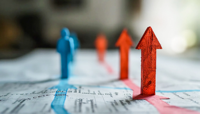 双引擎驱动上市券商业绩狂飙：多家净利翻倍，“三巨头”持续领跑