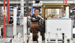 10月制造业PMI回落至49.0%，政策支撑下景气度有望回升