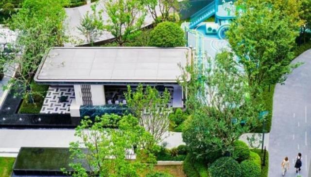 华发股份：经营性现金流净额大幅增长，冰雪世界火爆“出圈”