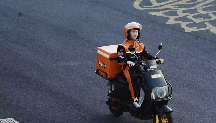 商业头条No.97 | 淘宝依然能战