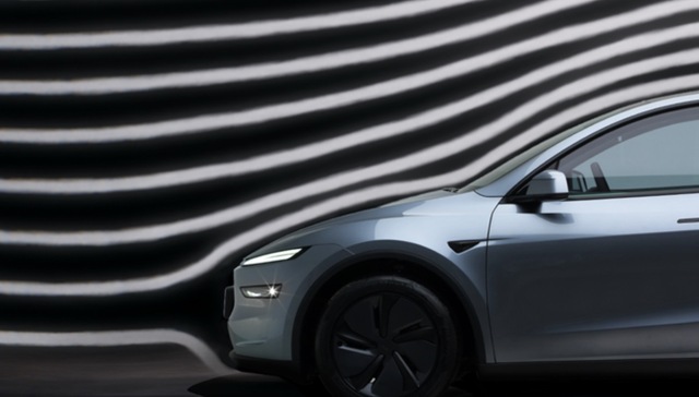 特斯拉Model Y喊话“尽管对比”，小鹏、华为等国产新能源车企“接招”