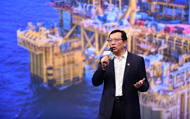 中国海油展演《一个看似不可能的抉择》。人民网记者 任峰涛摄