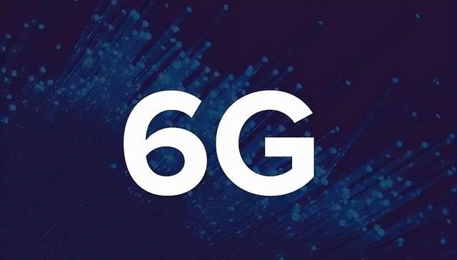 80后的“防弹手机”，拿下“5万亿”