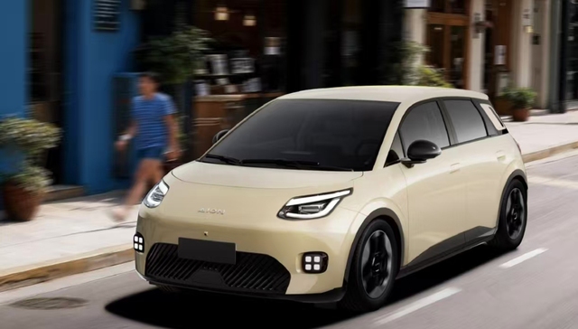 京东1号车正式下线，此前001号车拍出7800万天价 