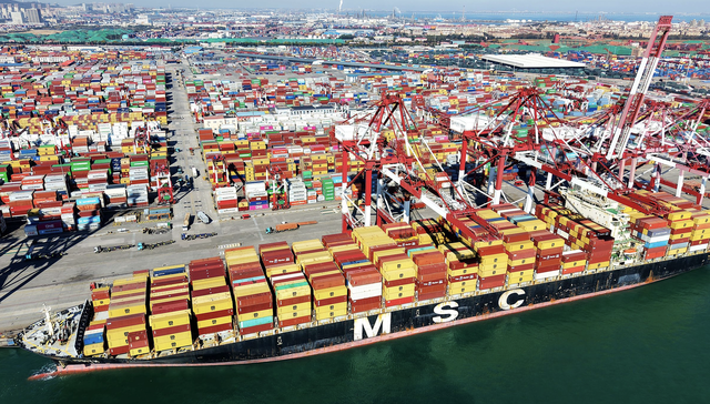 基数抬高叠加全球贸易走弱，10月中国出口同比下降1.1%