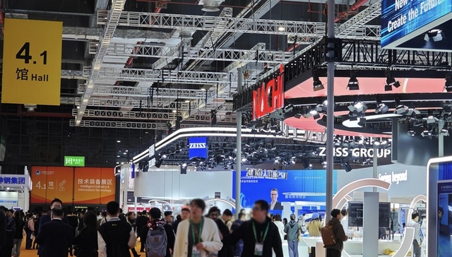 At CIIE, global materials suppliers test new technologies for China's industrial upgrade