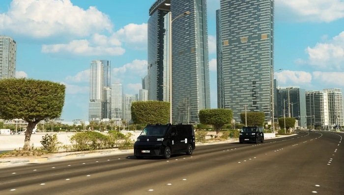 闪电快讯｜全球首个美国以外城市级Robotaxi纯无人运营牌照花落文远知行
