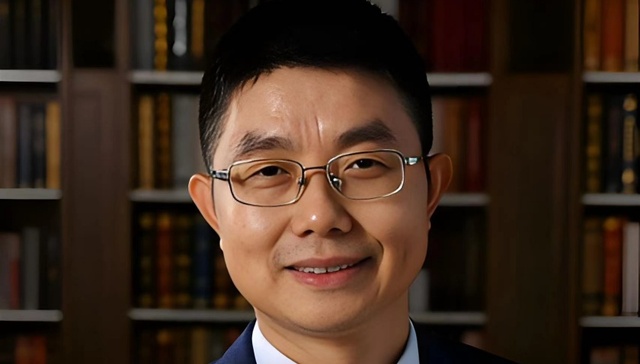 【专访】张晓晶：金融业可适度超前，走在科技创新曲线前面｜前瞻十五五⑯