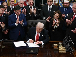 政府停摆致关键参考数据缺失，美联储12月降息预期骤降