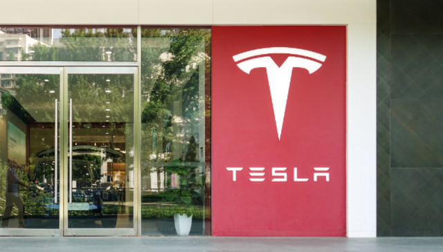 特斯拉大跌超过6%，在华月销量大幅下滑