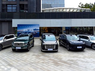 元戎启行即将上线Robotaxi，率先落地深圳和无锡