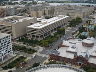 为配合AI爆发式发展需求，美国能源部进行重组、主导国家级战略