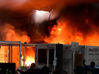 临近落幕之际，巴西气候大会会场突发火灾