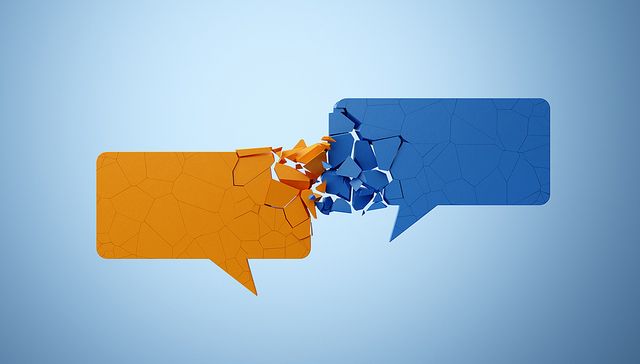 主播称妇炎洁雪莲清护垫能帮身体排出脏垃圾，官方客服：“消”字号产品，没有此功效