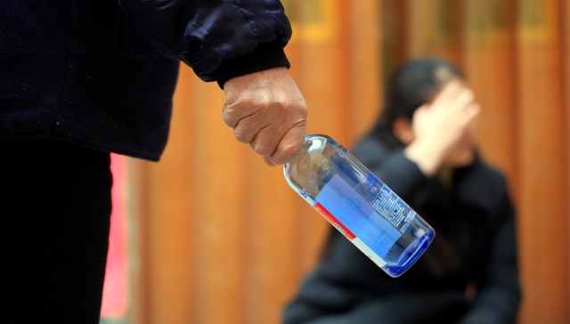 直通部委｜自残威胁等均构成家暴中的精神暴力 10月份全社会用电量同比增长10.4%