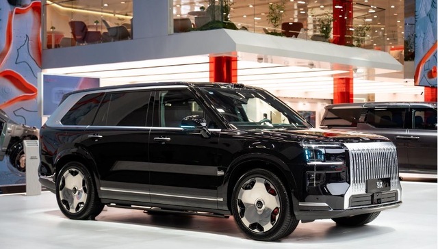 闪电快讯 ｜ 极氪均价突破30万元：9X交付过万，均价53.8万元