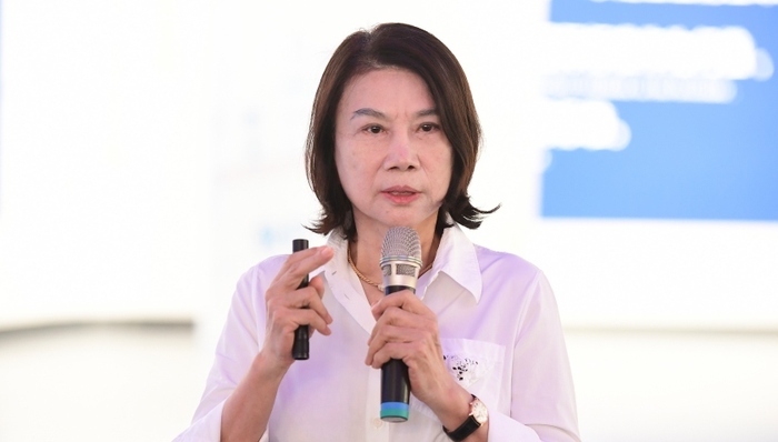 董明珠再谈格力分红：股东们希望“马儿跑”，也请坚持让“马儿有草吃”