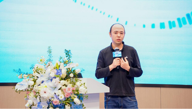 杨震原分享字节跳动技术探索：第一版机器学习系统就定了非常激进的目标