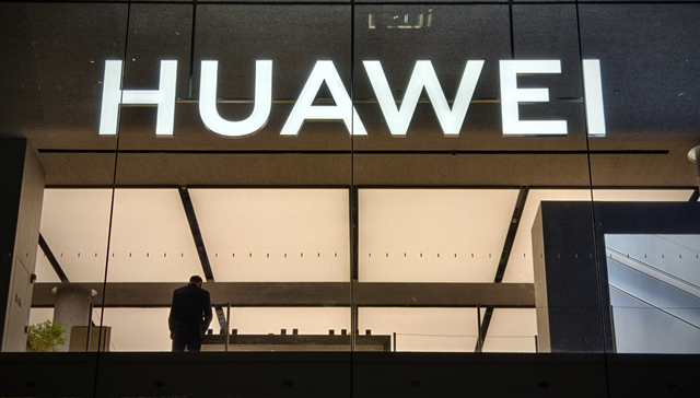 独家｜华为Mate80首批备货30万台左右，渠道商称“定价很有魄力”