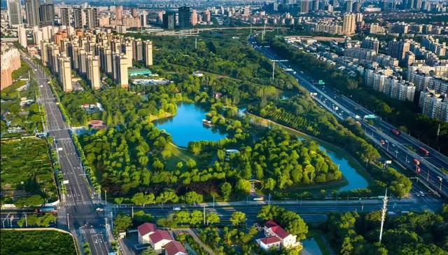 “好房子”新规首作落位莘庄，安高·海印华庭启幕上海高端人居新篇