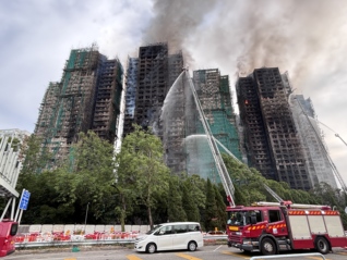 【深度】失控之火：复盘香港大埔火灾24小时