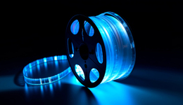 《狂野時代》預(yù)售破億，易烊千璽“頂流”能否拯救“文藝片”天坑？