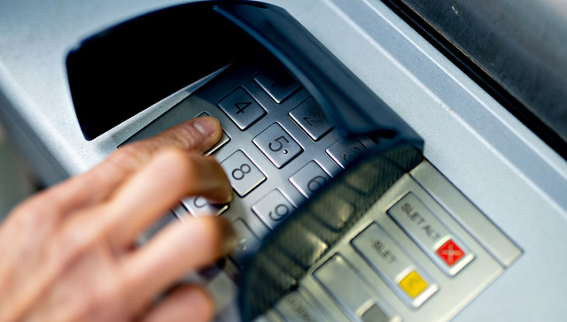 2026年1月1日起施行，取款超5万无需登记