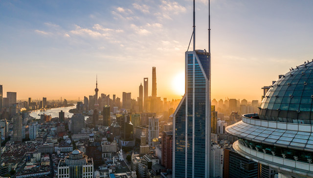 上海商办市场升温：2024年大宗交易成交破700亿，首店新增1269家