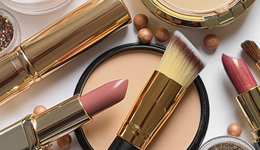 “螞蟻雄兵”，50元彩妝抖音爆賣的真相