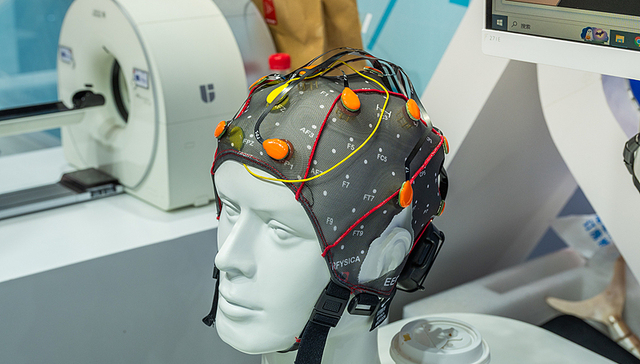 盘前机会前瞻|脑机接口大会密集召开！行业迎来布局窗口，这几家公司在脑机接口核心标的值得关注（附概念股）