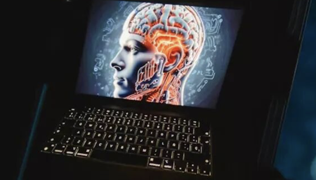 “豆包手机”爆火，字节要向华为学习了？