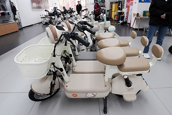 新国标电动自行车开售，雅迪、台铃等品牌价格上涨数百元