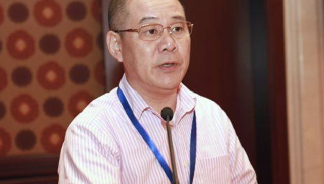 “宁波铜王”财富大挪移，34亿元股票赠儿女