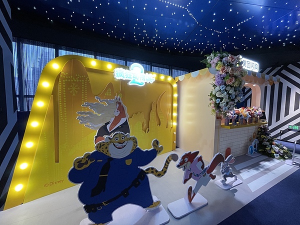 《疯狂动物城2》4D场次“一票难求”，二手平台“黄牛票”炒到几百转售