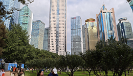 商务部部长王文涛发声，以服务业为重点扩大市场准入和开放领域