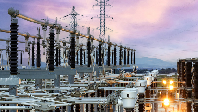 【特写】变压器告急，中国工厂给全球电网“打补丁”