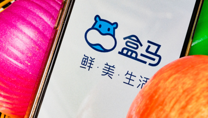 草莓蛋糕被指“咸得发苦”，盒马客服：已在第一时间完成排查和调整