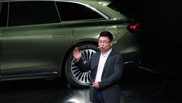 余承东剧透鸿蒙智行多款新车：首款MPV命名为智界V9