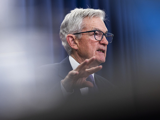 美联储如期降息25个基点，鲍威尔：美国关税政策导致通胀过高