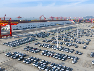 十大关键词回顾2025年中国汽车市场